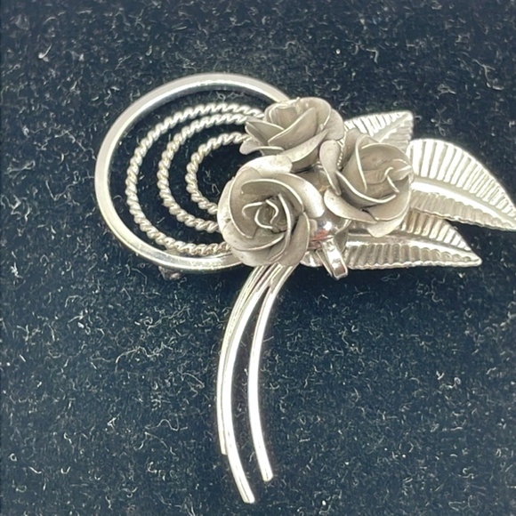 Bond Boyd Sterling Signed Roses Pin Brooch - Picture 9 of 9